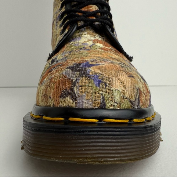 Vintage Dr. Martens Burlap Floral Lace Fabric England Tall Boho Boots UK 5 - Picture 10 of 16